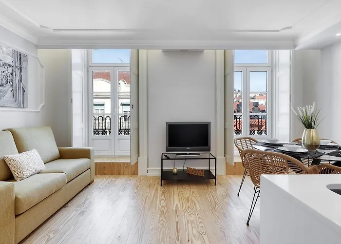 Lisbon Beautiful 2 Bedroom Apartment With Views In Rua Augusta Lisbon